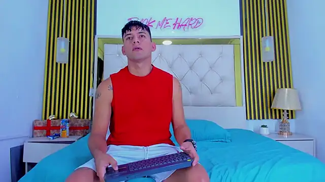 Snapshot of Sweet_kevin1 chatting on January 13, 2026, 6:08 am Sweet kevin1 online show from January 13, 2026, 6:08 am