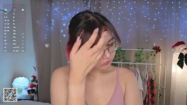 EvelinaKilner online show from January 8, 2026, 4:04 am