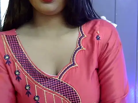 cute Dirty Diva online show from December 21, 2025, 5:25 am