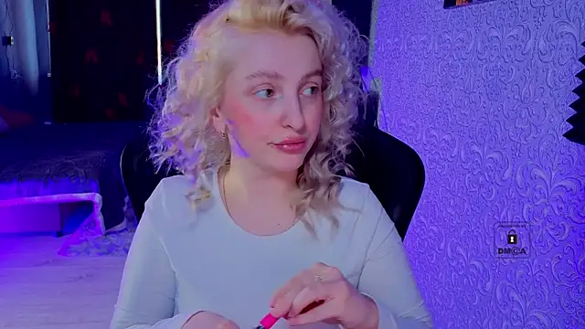 Eva Vibe  online show from April 5, 2026, 6:10 am