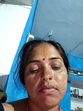 Snapshot of Mahima_rani34 chatting on May 9, 2026, 9:42 pm Mahima rani34 online show from May 9, 2026, 9:42 pm