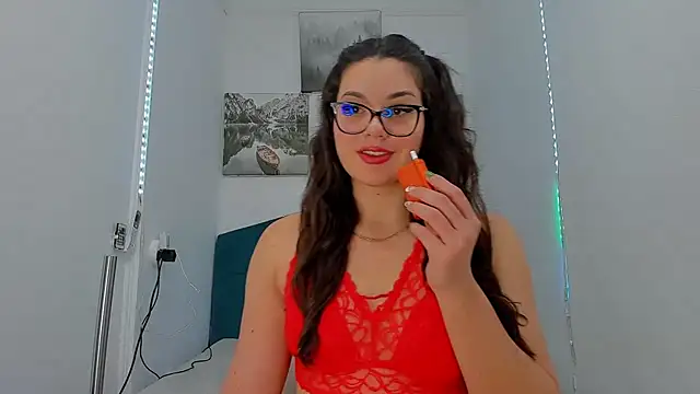 RedAssHottie online show from January 3, 2025, 4:11 am