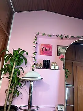  zoe bakerr online show from March 30, 2026, 5:14 pm