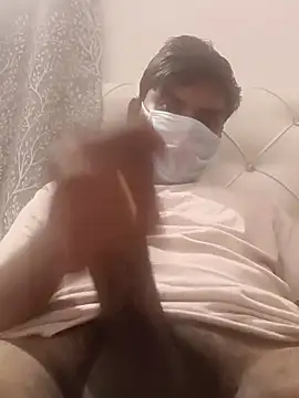 Hot2602 online show from April 18, 2026, 7:29 pm