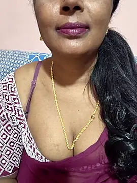 Snapshot of siri_tamiltelugu chatting on February 26, 2026, 9:47 pm siri tamiltelugu online show from February 26, 2026, 9:47 pm