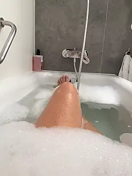 AliceAlicee online show from January 17, 2026, 2:44 pm