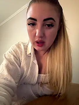 merabel1995 online show from January 5, 2026, 8:45 pm