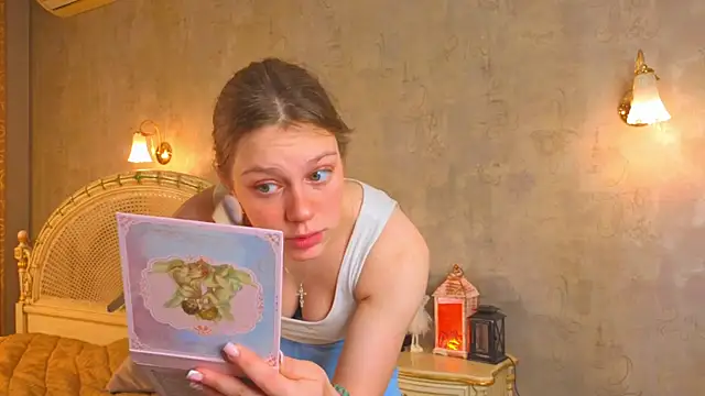 Snapshot of EllisStrano chatting on January 13, 2026, 5:13 am EllisStrano online show from January 13, 2026, 5:13 am