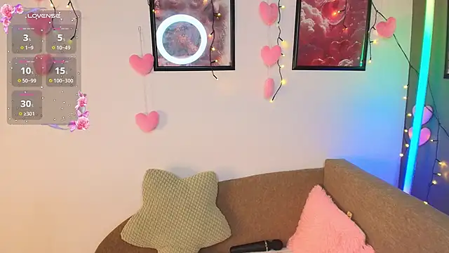 Adele Farrell online show from April 3, 2026, 2:31 am