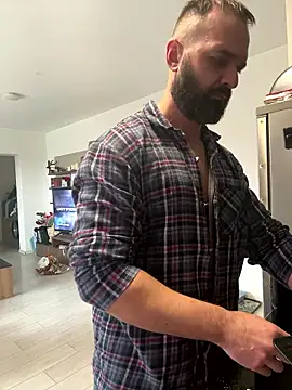 DamonSalvatore2 online show from January 16, 2026, 10:41 am