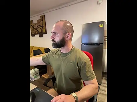 DamonSalvatore2 online show from April 14, 2026, 10:05 pm