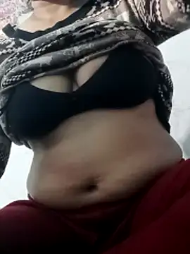 ritu7755 online show from February 9, 2026, 11:03 am