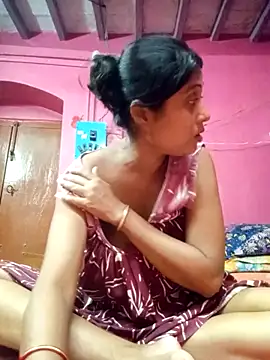 Hooghlypinkivabi online show from April 19, 2026, 2:27 pm