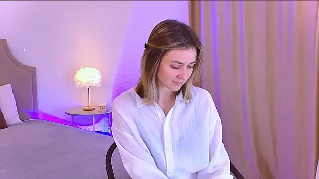 Snapshot of EmeraldGlow chatting on January 17, 2026, 2:55 pm EmeraldGlow online show from January 17, 2026, 2:55 pm