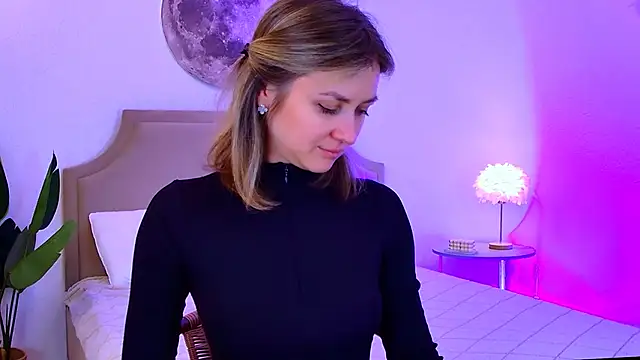 Snapshot of EmeraldGlow chatting on February 27, 2026, 2:39 pm EmeraldGlow online show from February 27, 2026, 2:39 pm