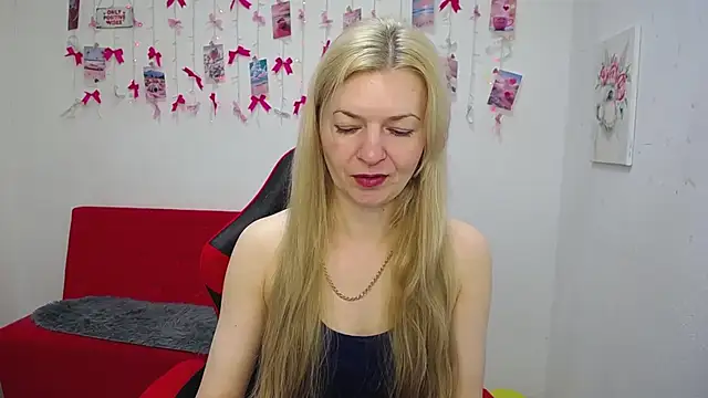 Snapshot of MelissaTyler chatting on May 23, 2026, 5:12 am MelissaTyler online show from May 23, 2026, 5:12 am