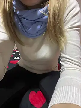 SexyMamiVee online show from January 14, 2026, 12:00 pm