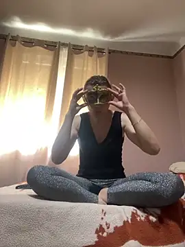 SexyMamiVee online show from April 2, 2026, 9:18 am