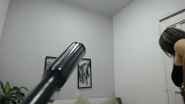 Snapshot of ElenaWatsonn chatting on January 7, 2026, 7:27 pm ElenaWatsonn online show from January 7, 2026, 7:27 pm