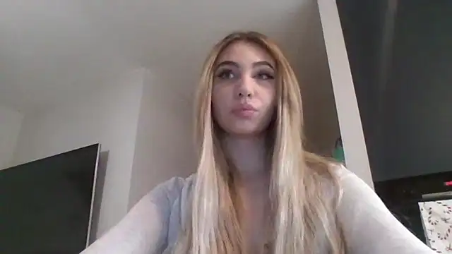 Snapshot of TeenLily chatting on February 20, 2026, 8:09 pm TeenLily online show from February 20, 2026, 8:09 pm