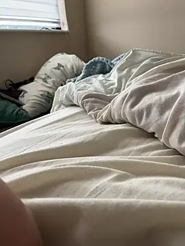 Ameliemist online show from February 17, 2026, 4:02 pm