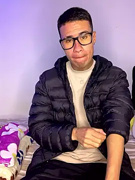 Snapshot of Latin_Paisa_Boy chatting on January 11, 2026, 3:06 pm Latin Paisa Boy online show from January 11, 2026, 3:06 pm