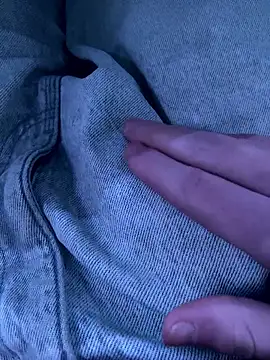 LittleGuy 2007 online show from January 8, 2026, 10:45 pm