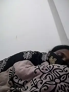 Hot Sweety02 online show from January 9, 2026, 10:55 pm