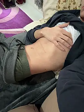 usr172727 online show from December 22, 2025, 9:06 am