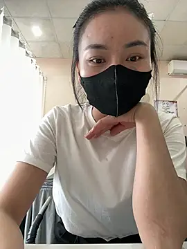 Snapshot of Chiipp69 chatting on March 4, 2026, 3:01 am Chiipp69 online show from March 4, 2026, 3:01 am