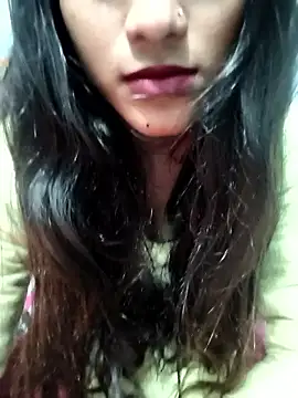 Snapshot of Yours-Zeenat chatting on January 15, 2026, 9:03 am Yours-Zeenat online show from January 15, 2026, 9:03 am