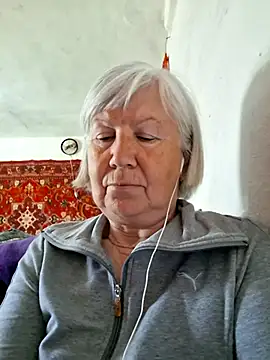 Snapshot of KlaudiaDarling chatting on May 8, 2026, 10:20 am KlaudiaDarling online show from May 8, 2026, 10:20 am