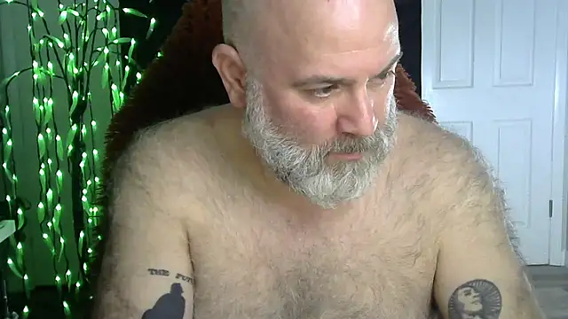 XJJ77x online show from January 7, 2026, 4:37 am