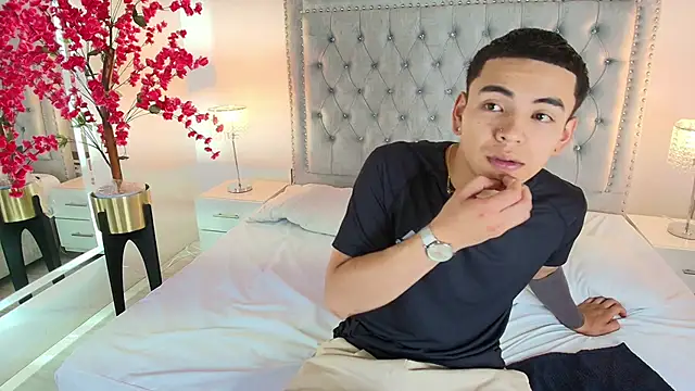 Jaden and sofia online show from January 18, 2026, 3:43 am