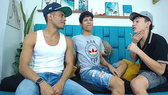 Interracial Snow Bunny online show from March 26, 2026, 8:25 pm