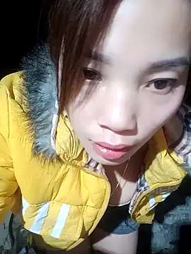 yeutinh00 online show from January 6, 2026, 7:01 am