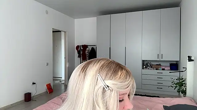 Snapshot of Missfit_ chatting on January 6, 2026, 9:02 am Missfit online show from January 6, 2026, 9:02 am