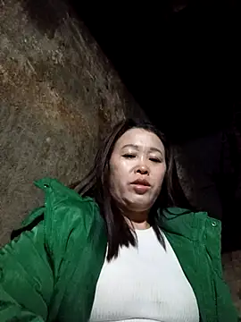 dakota-kis online show from February 9, 2026, 12:58 am