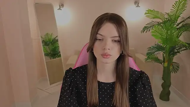 Snapshot of Ellya_me chatting on January 11, 2026, 8:19 am Ellya me online show from January 11, 2026, 8:19 am