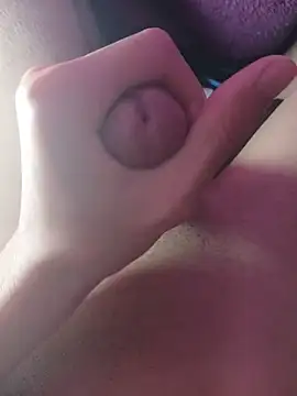 TrebleShebeen online show from April 22, 2026, 4:15 am