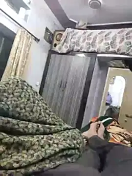 hornycouple20000 online show from March 4, 2026, 4:02 pm