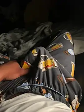 elpapigrande12 online show from April 13, 2026, 3:34 am