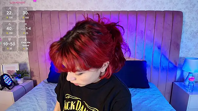 Snapshot of Sienna_Desiree chatting on January 10, 2026, 12:18 pm Sienna Desiree online show from January 10, 2026, 12:18 pm