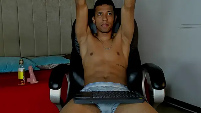 Snapshot of Liam_Mush chatting on February 17, 2026, 8:15 pm Liam Mush online show from February 17, 2026, 8:15 pm