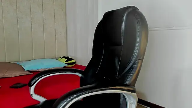 Snapshot of Liam_Mush chatting on February 18, 2026, 8:16 pm Liam Mush online show from February 18, 2026, 8:16 pm