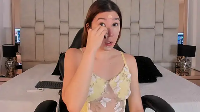 ElaRabbit online show from March 11, 2026, 12:00 pm