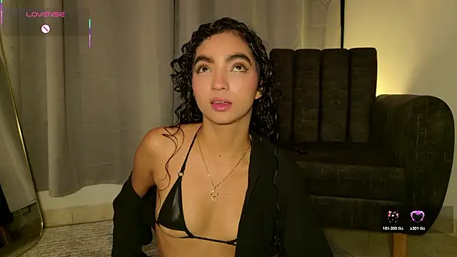 adelineevs online show from February 19, 2026, 2:07 am