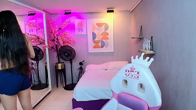 Snapshot of Sol_rousse chatting on January 8, 2026, 11:45 am Sol rousse online show from January 8, 2026, 11:45 am