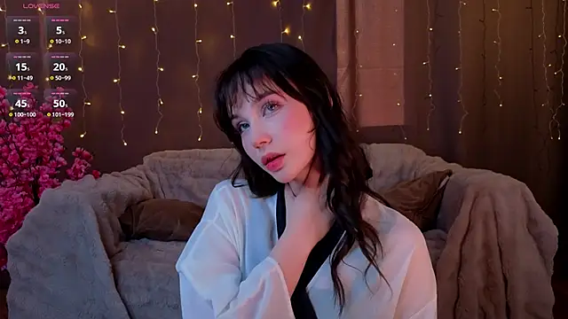 Snapshot of KiraYukimura chatting on February 6, 2026, 4:39 am KiraYukimura online show from February 6, 2026, 4:39 am