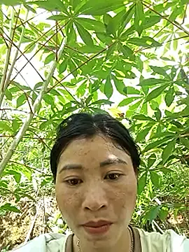 Hiniyk2 online show from May 18, 2026, 6:08 am